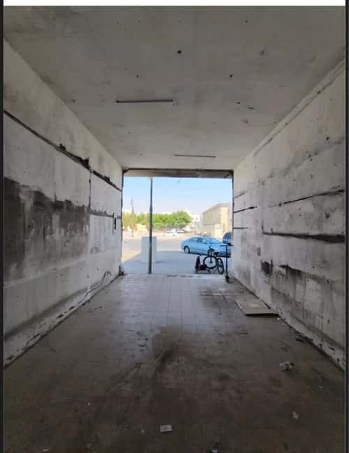 محل 40 م² في الملك فهد 6