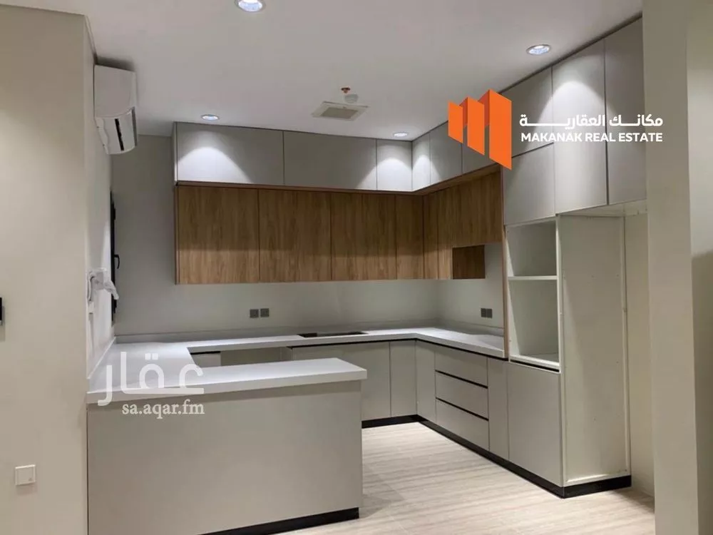 شقة 3 غرف في الحمرا 7