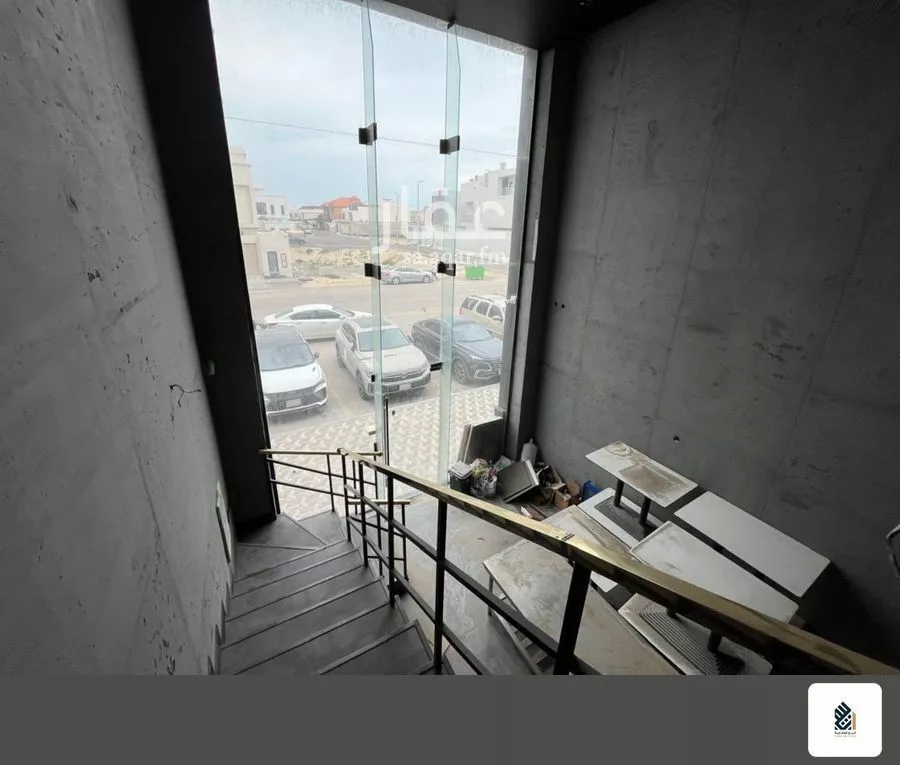 محل 130 م² في الصدفة 2