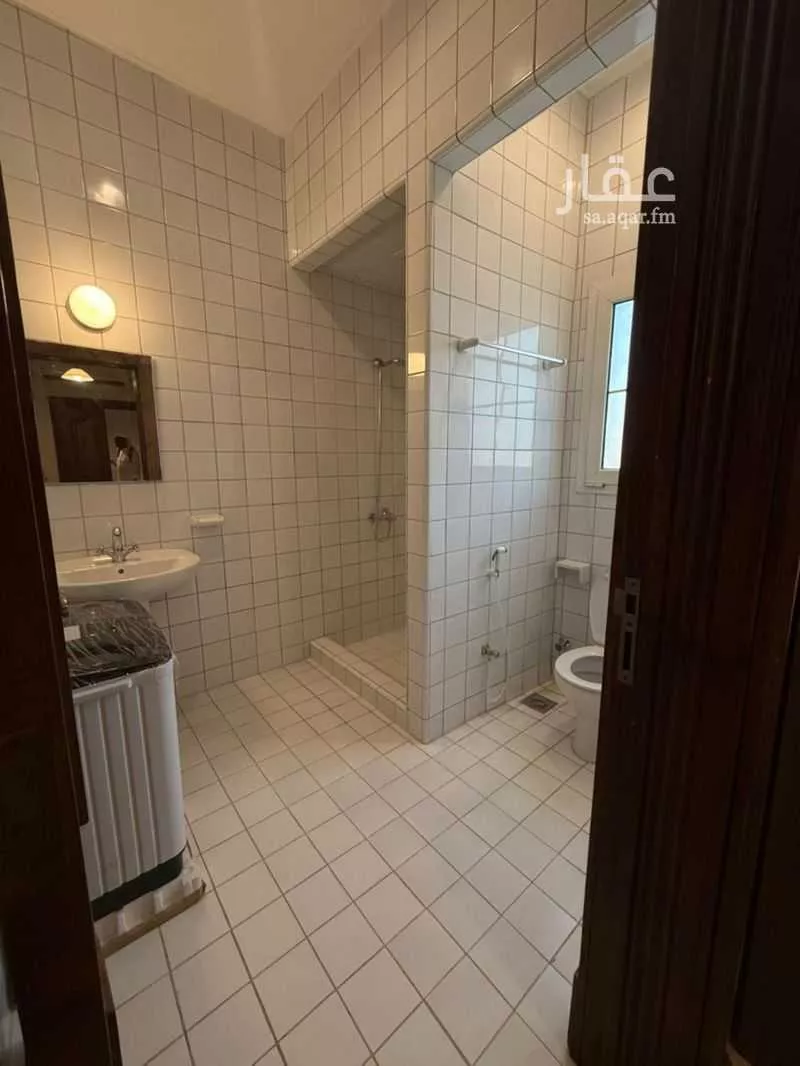 شقة 2 غرف في العليا 10