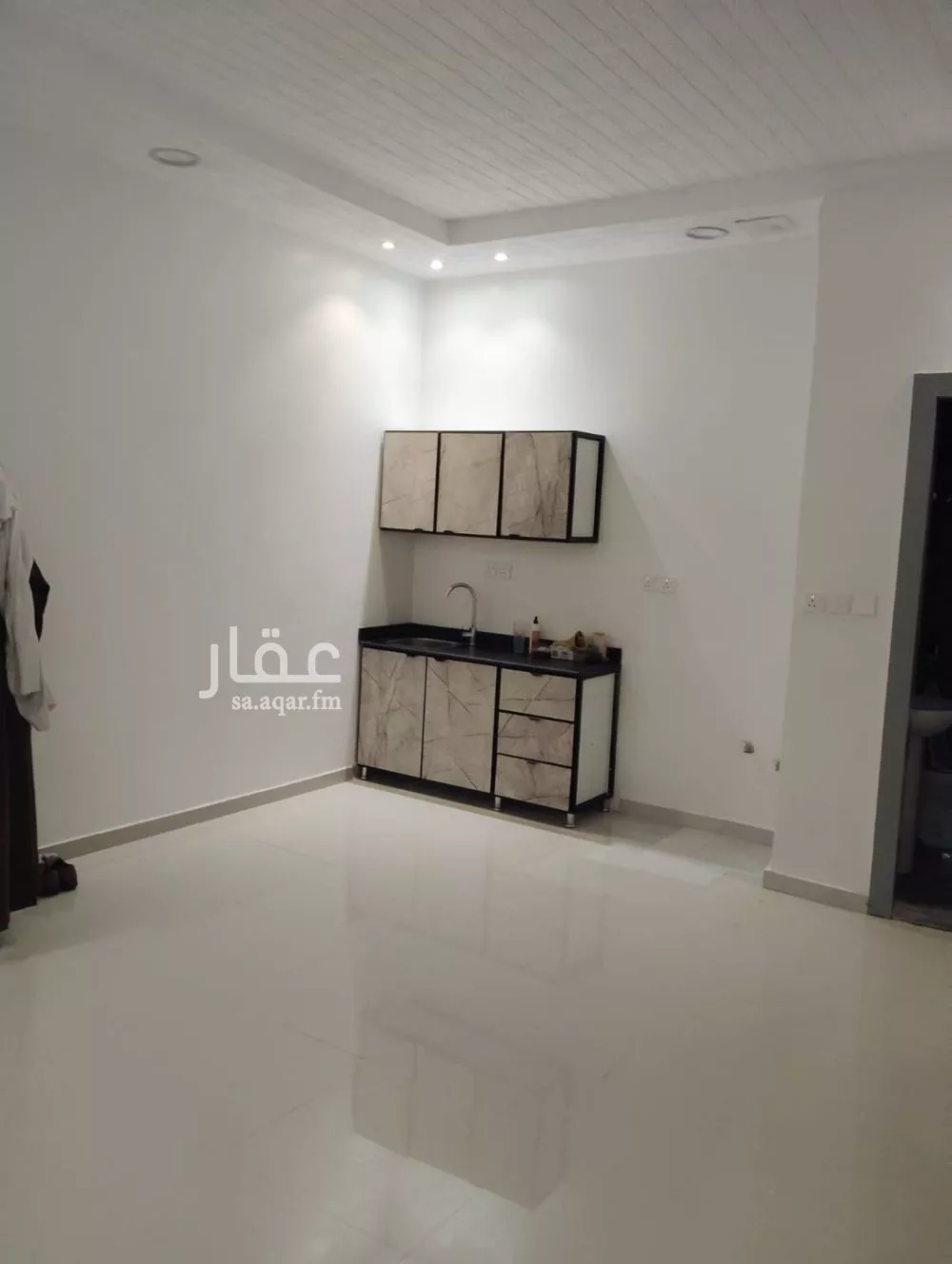 شقة 1 غرف في الرمال 3