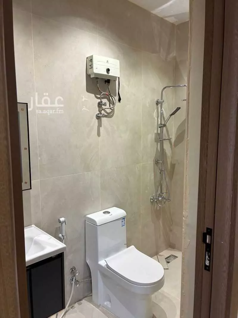 عمارة 1737 م² في الروابي 8