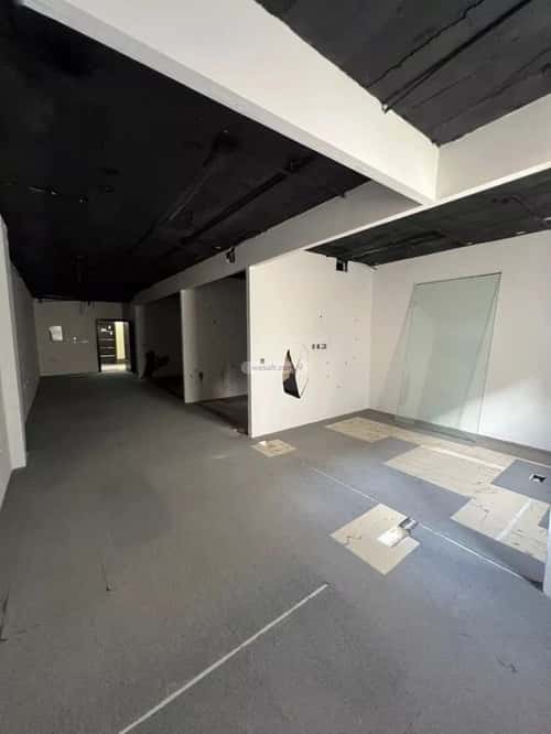 مكتب 87 م² في العقيق 2