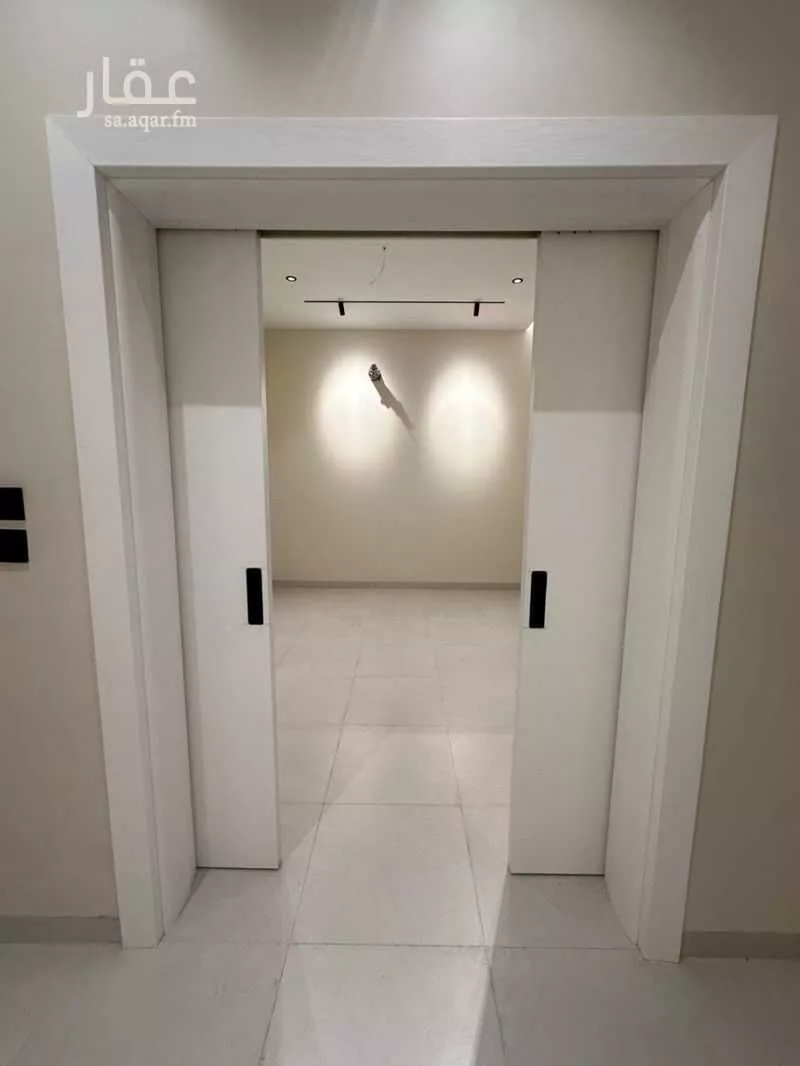 شقة 4 غرف في النعيم 3