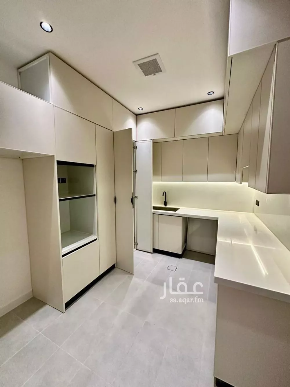 دور 4 غرف في النرجس 16