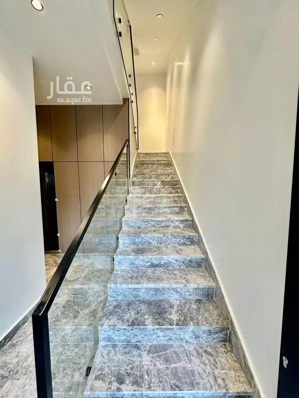 دور 4 غرف في النرجس 17