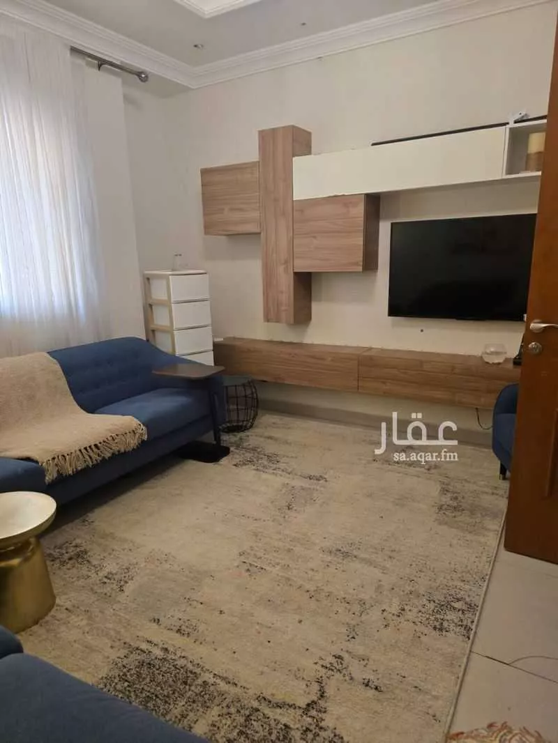 شقة 3 غرف في الروضة 4