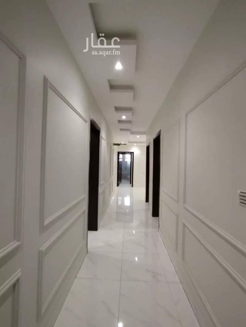 5 bedroom apartment in Muraykh 11