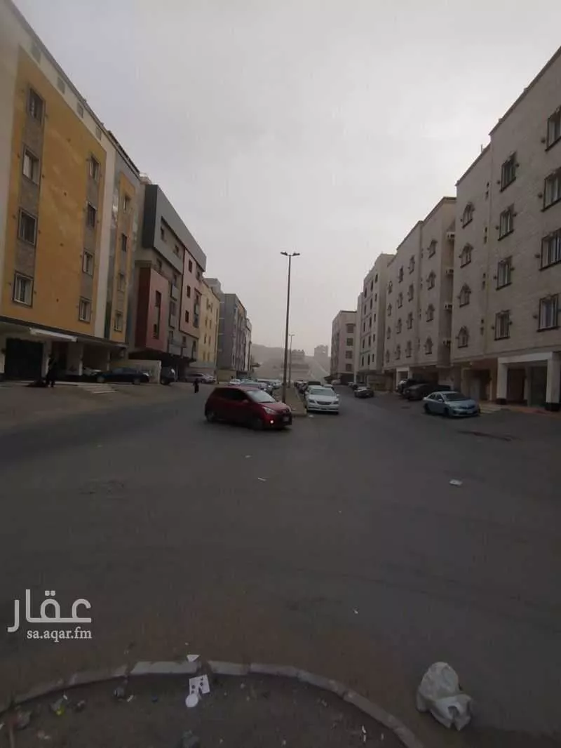 5 bedroom apartment in Muraykh 6