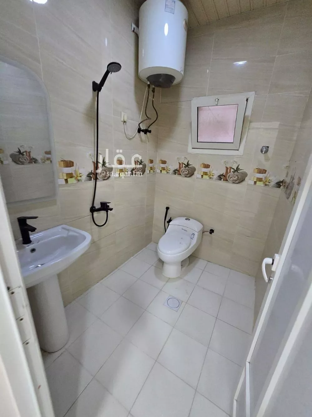 6 bedroom villa in Dahiat King Fahd 23