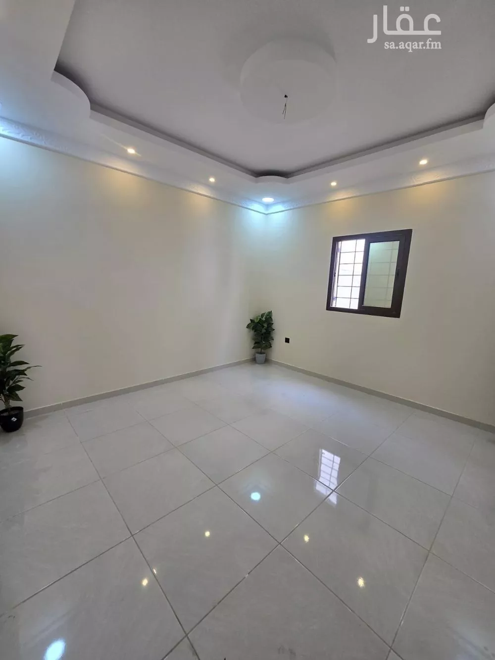 فيلا 8 غرف في ضاحية الملك فهد 15