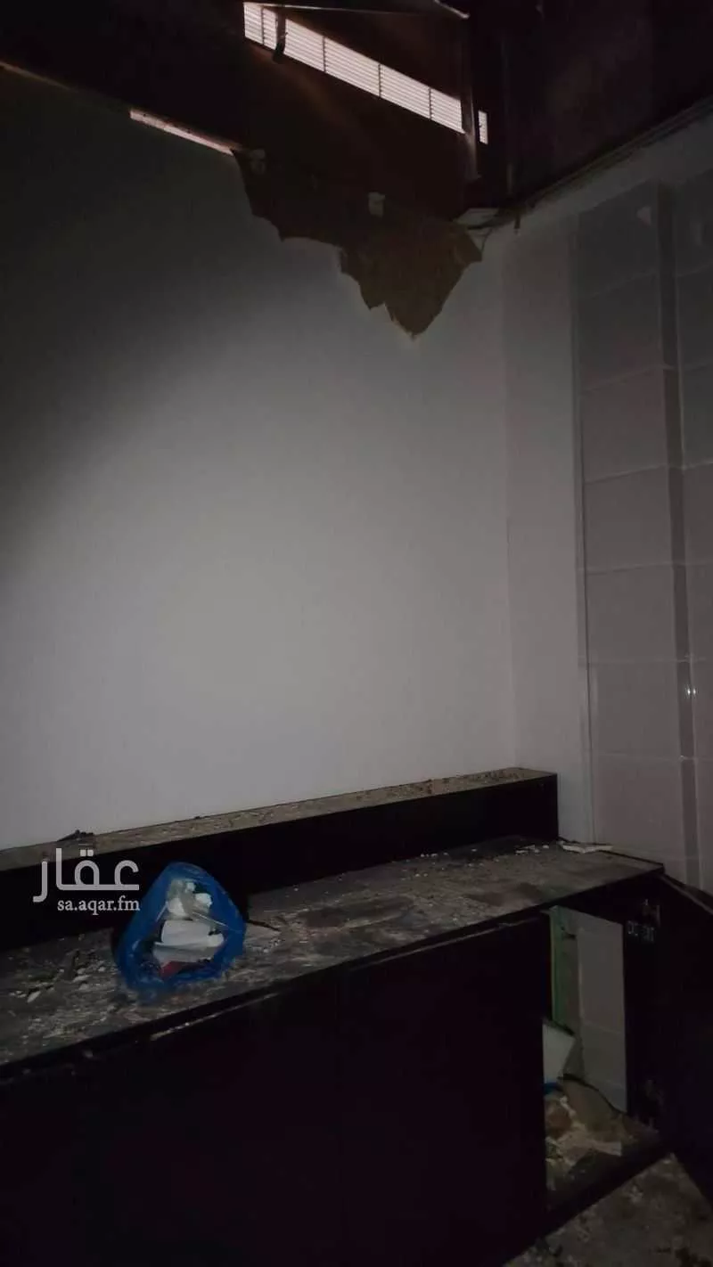 مكتب 3193 م² في الملقا 12