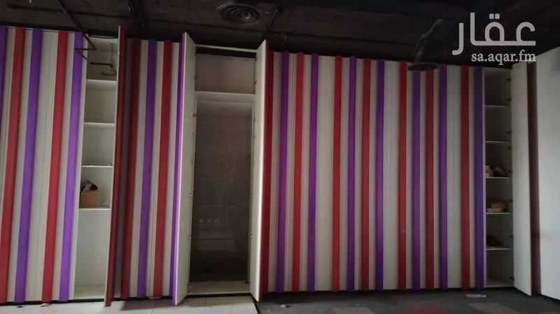 مكتب 3193 م² في الملقا 14