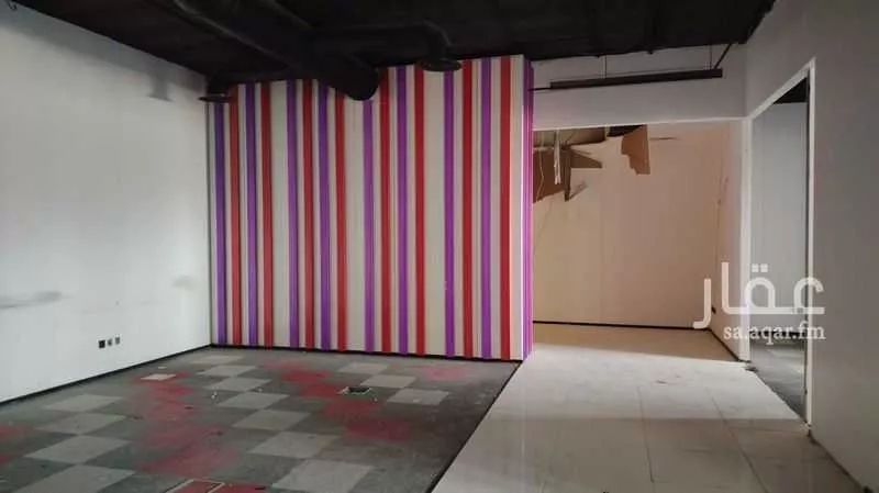 مكتب 3193 م² في الملقا 15