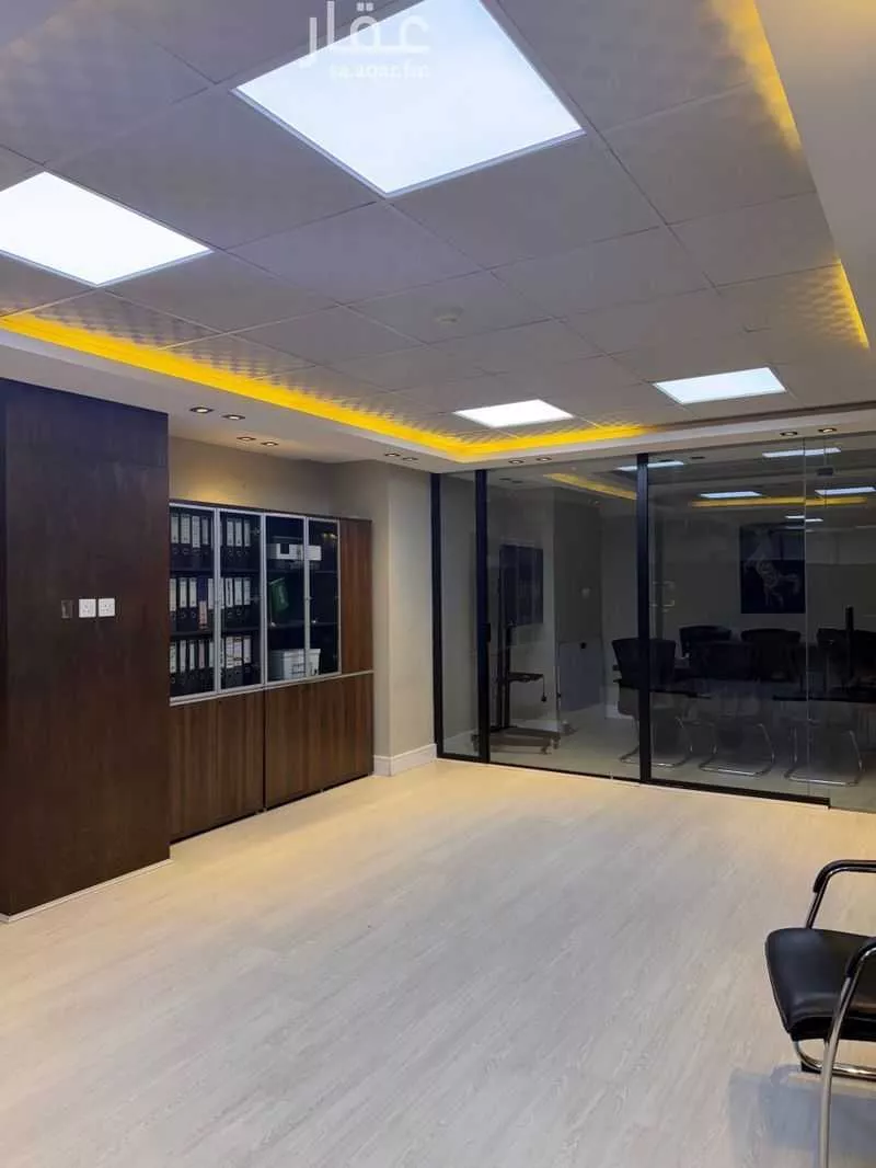 مكتب 200 م² في النرجس 12