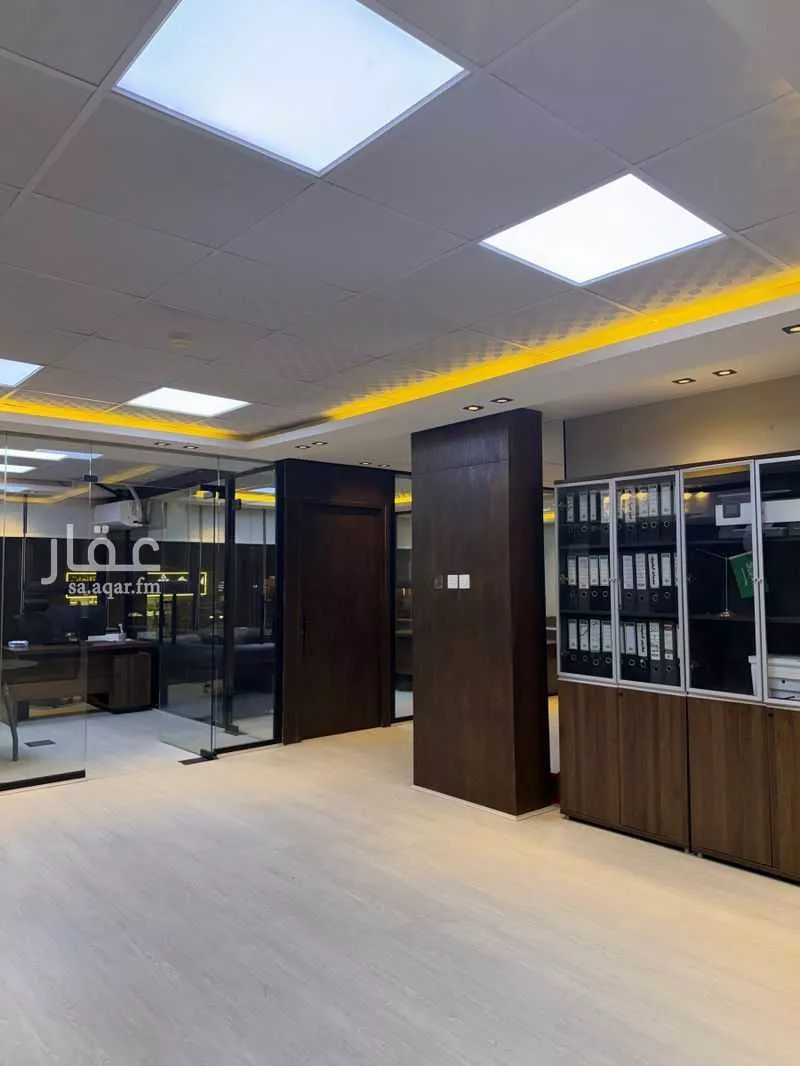 مكتب 200 م² في النرجس 6