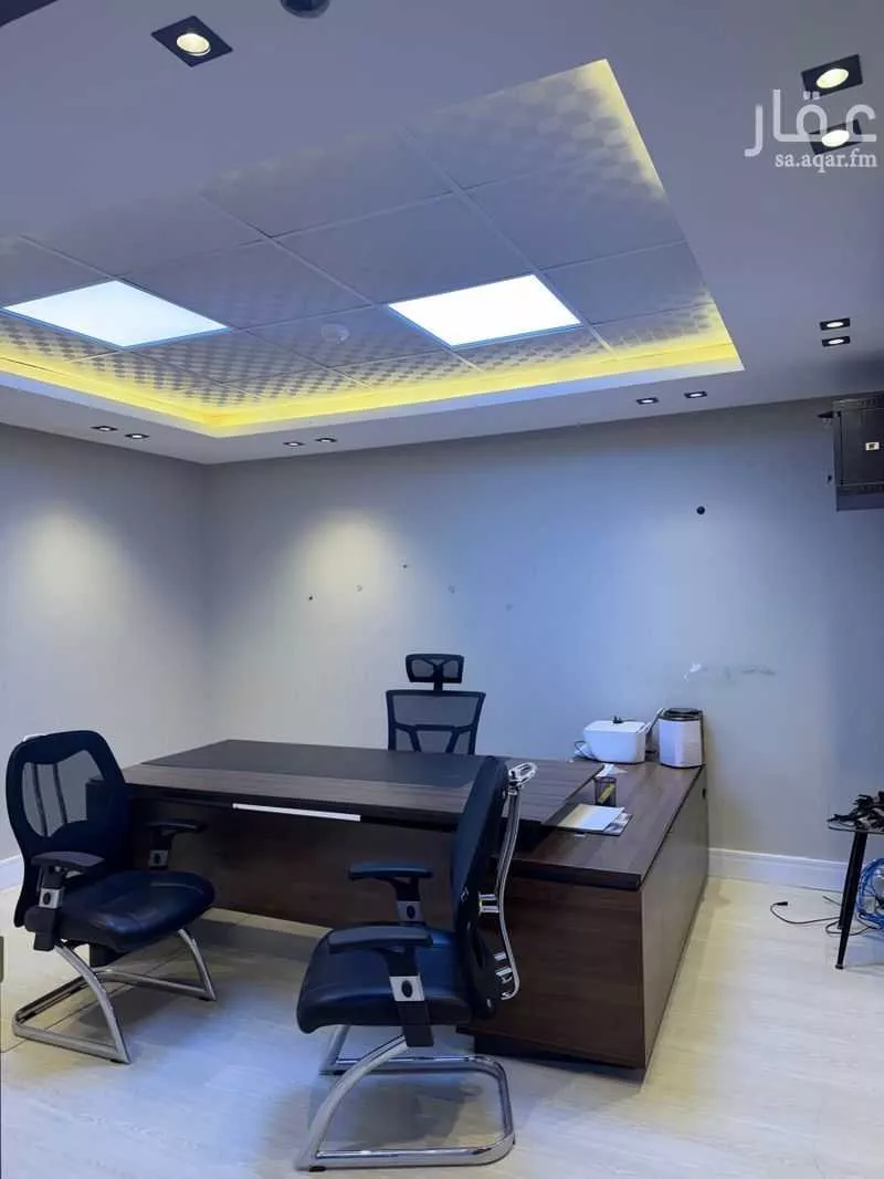 مكتب 200 م² في النرجس 7
