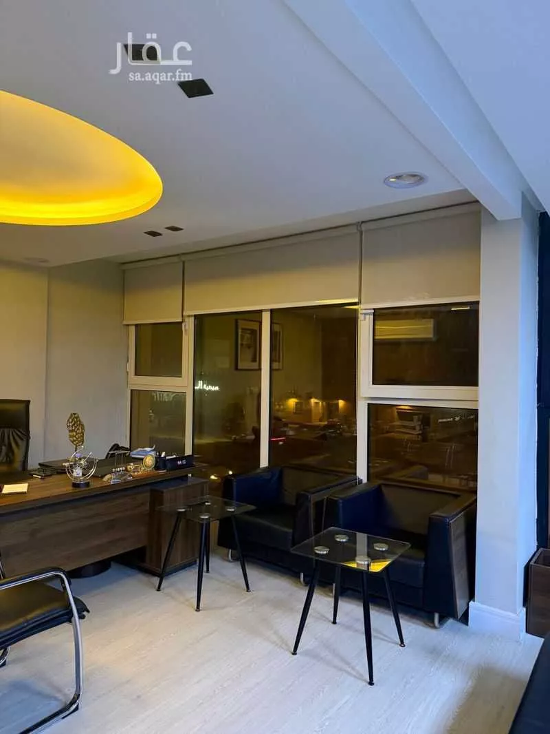 مكتب 200 م² في النرجس 8