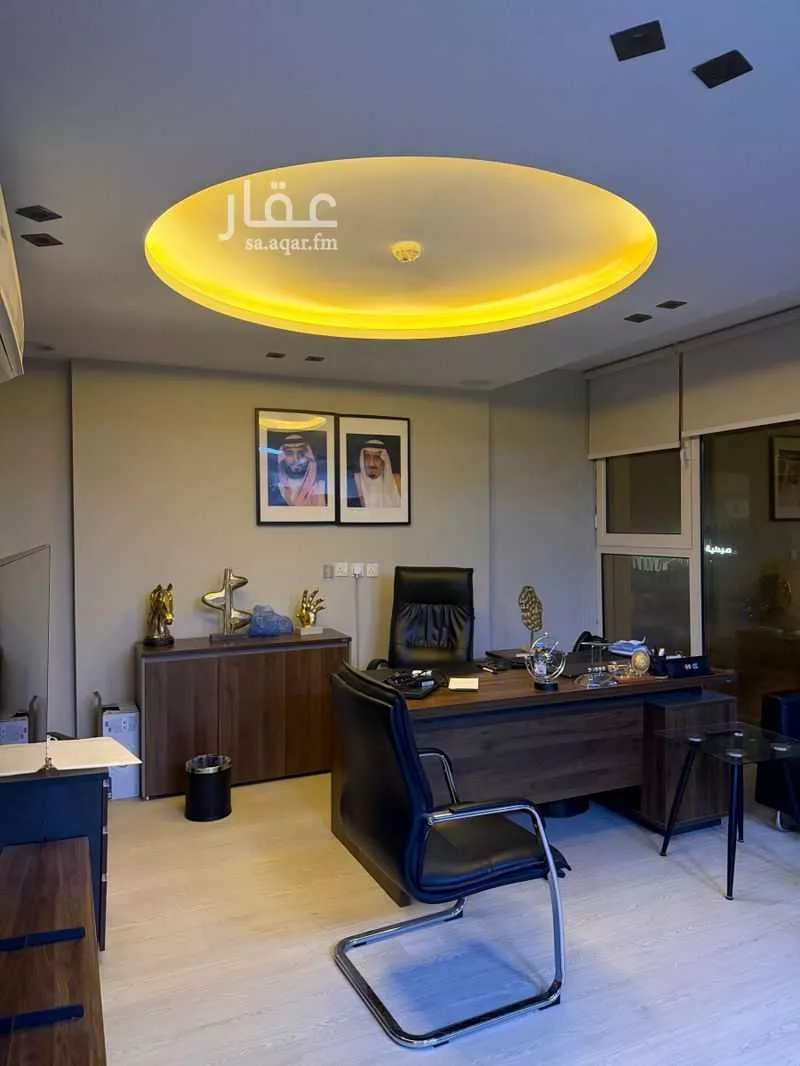 مكتب 200 م² في النرجس 10