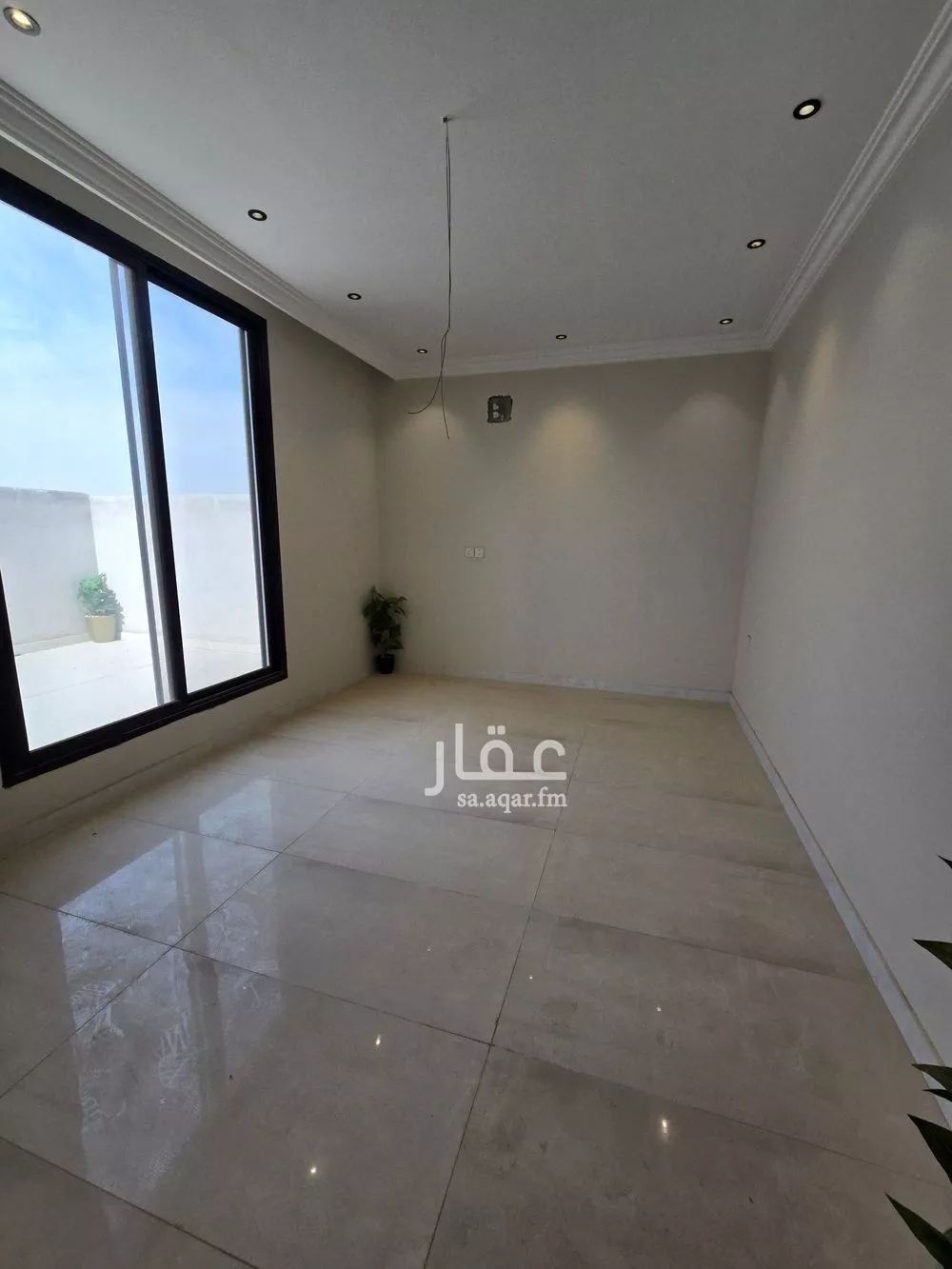 شقة 4 غرف في الحمرا 4