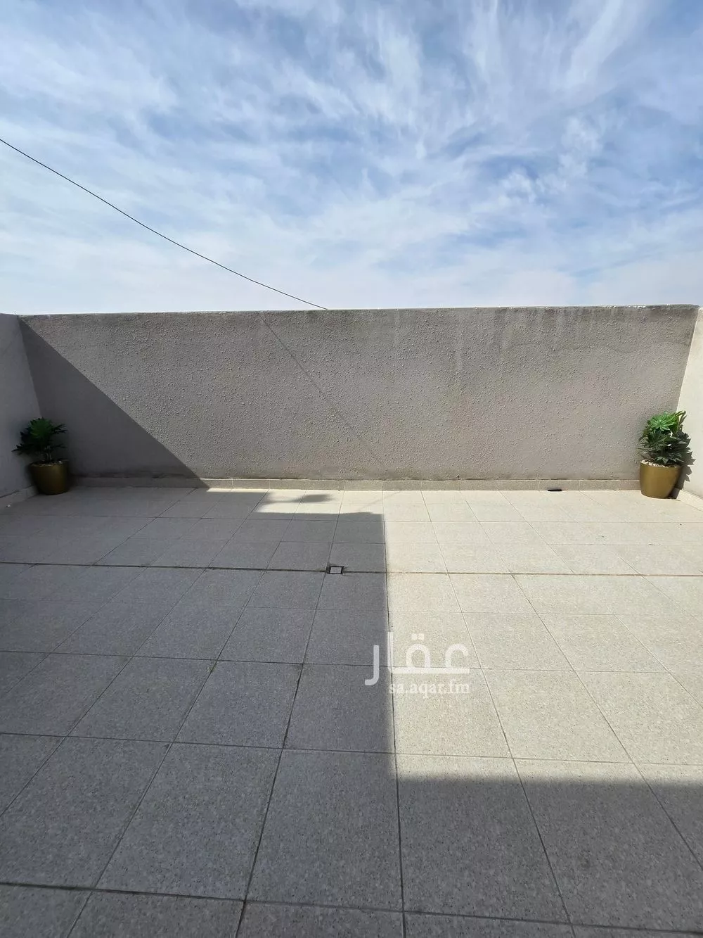 شقة 4 غرف في الحمرا 6