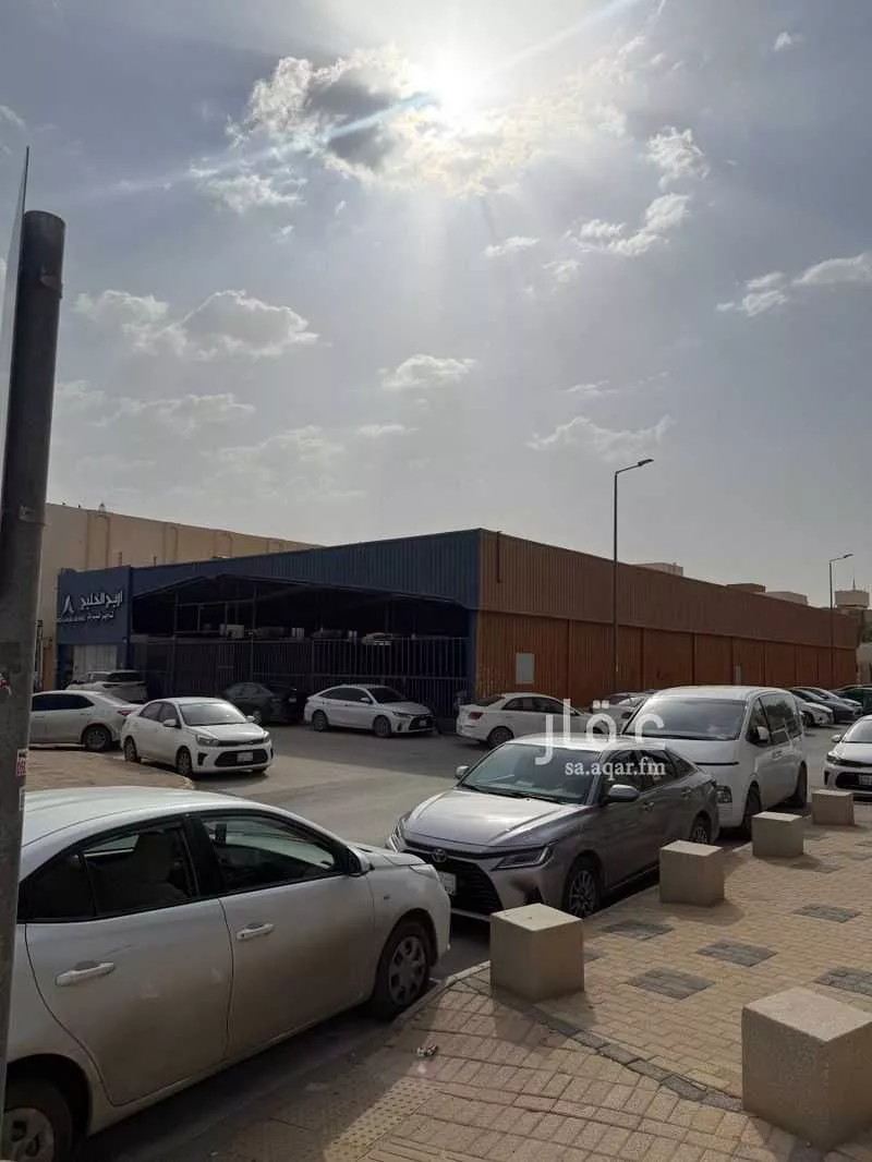 1596 sqm building in Al Shifa 4