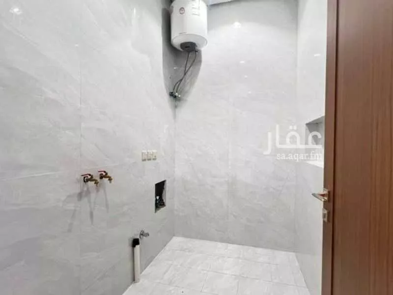 دور 4 غرف في النرجس 9