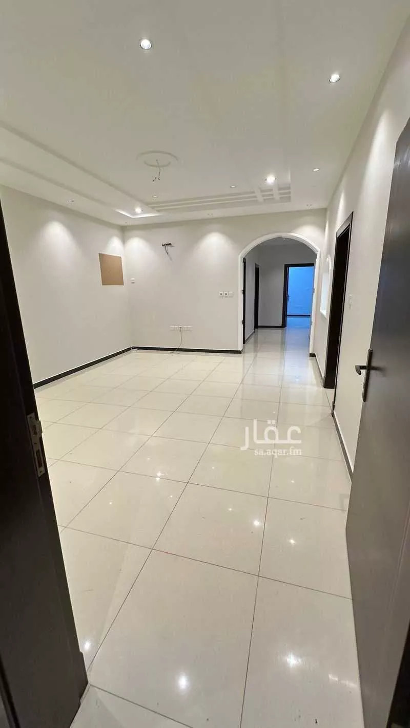 شقة 5 غرف في النسيم 6