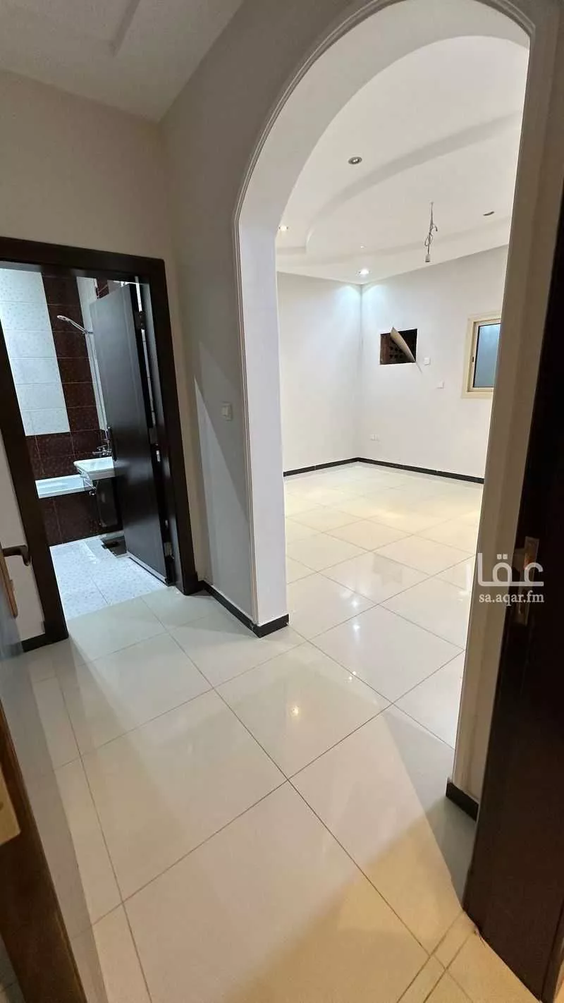 شقة 5 غرف في النسيم 8