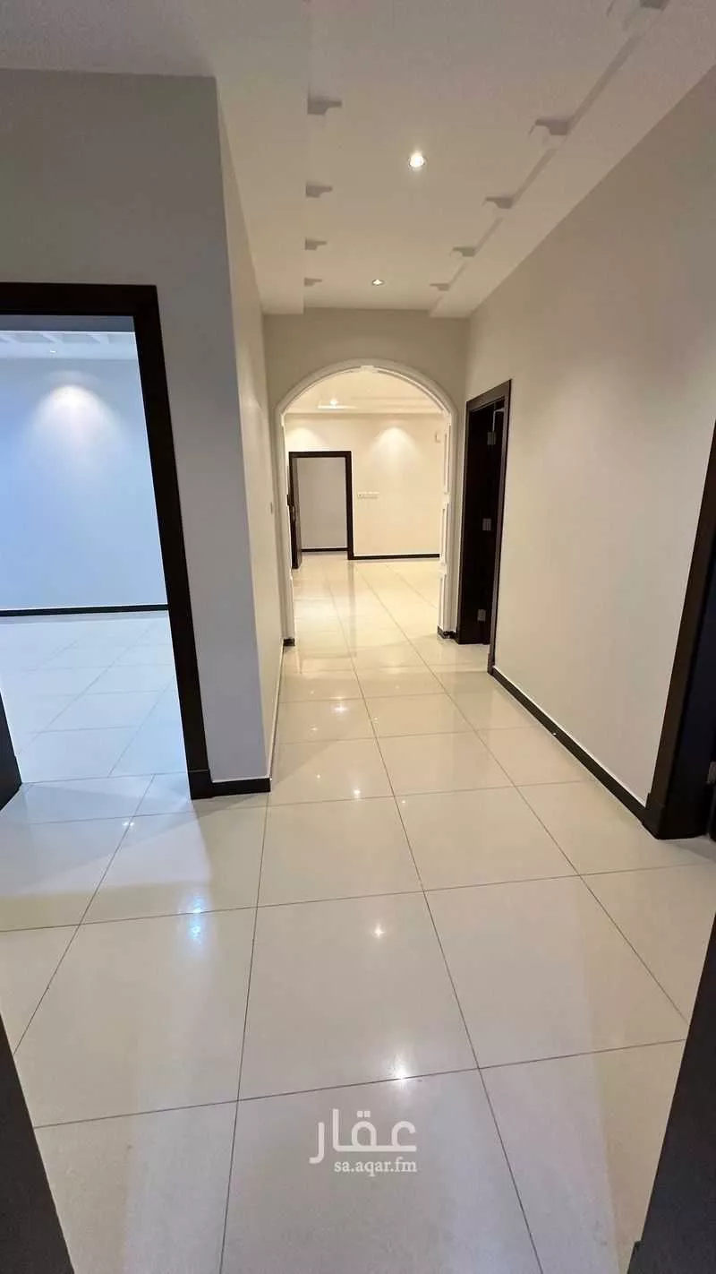 شقة 5 غرف في النسيم 10