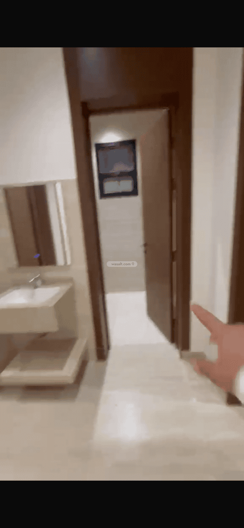 شقة 5 غرف في عكاظ 3