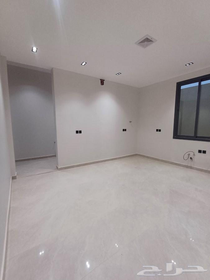 فيلا 5 غرف في الرمال 11