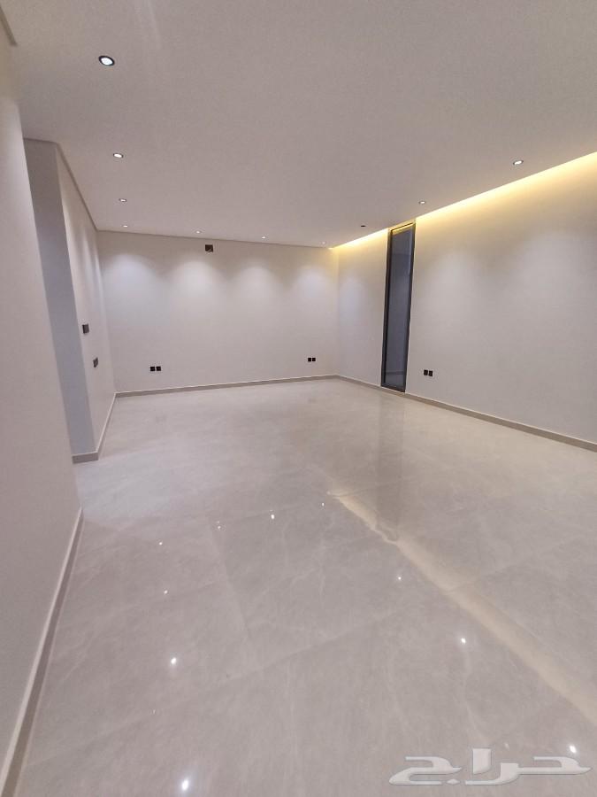 فيلا 5 غرف في الرمال 12