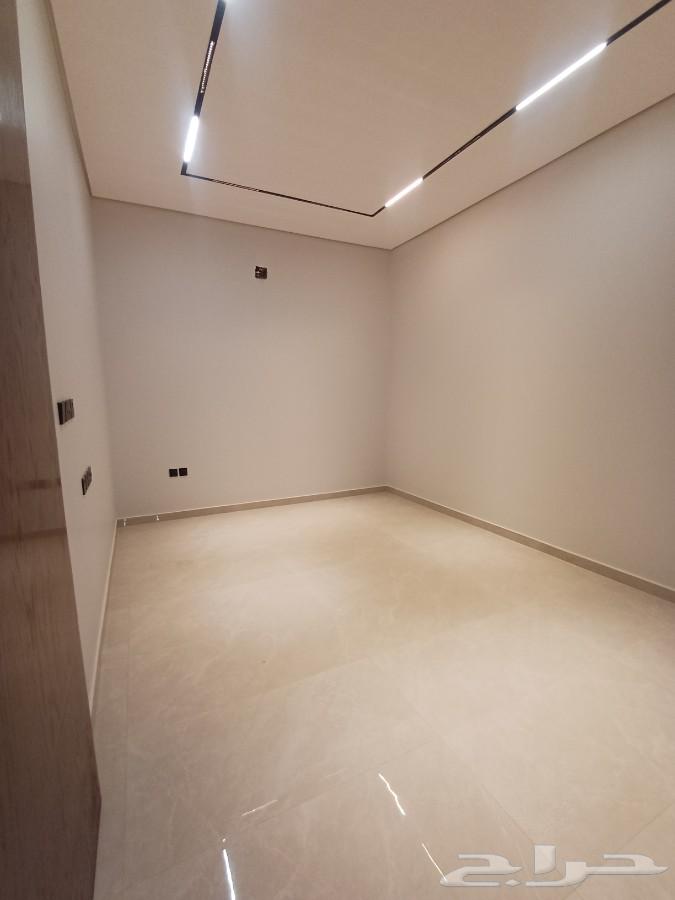 فيلا 5 غرف في الرمال 4