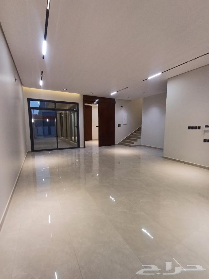 فيلا 5 غرف في الرمال 5