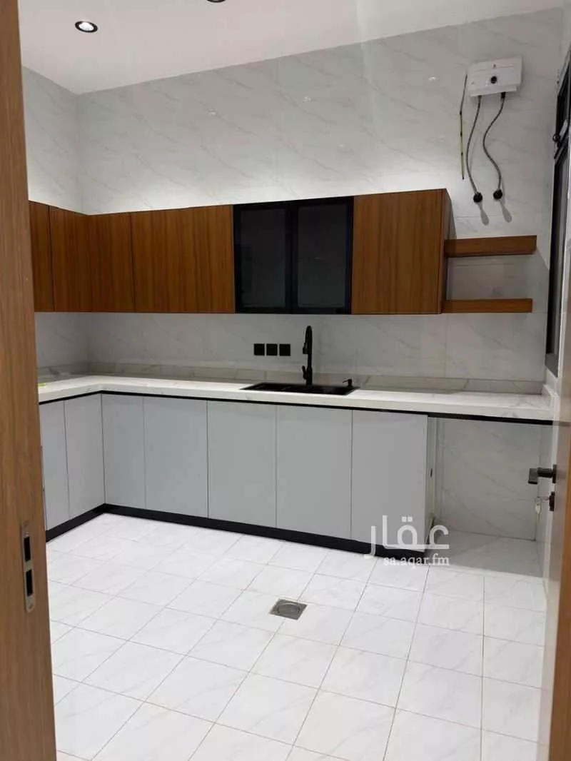 شقة 5 غرف في السعادة 11