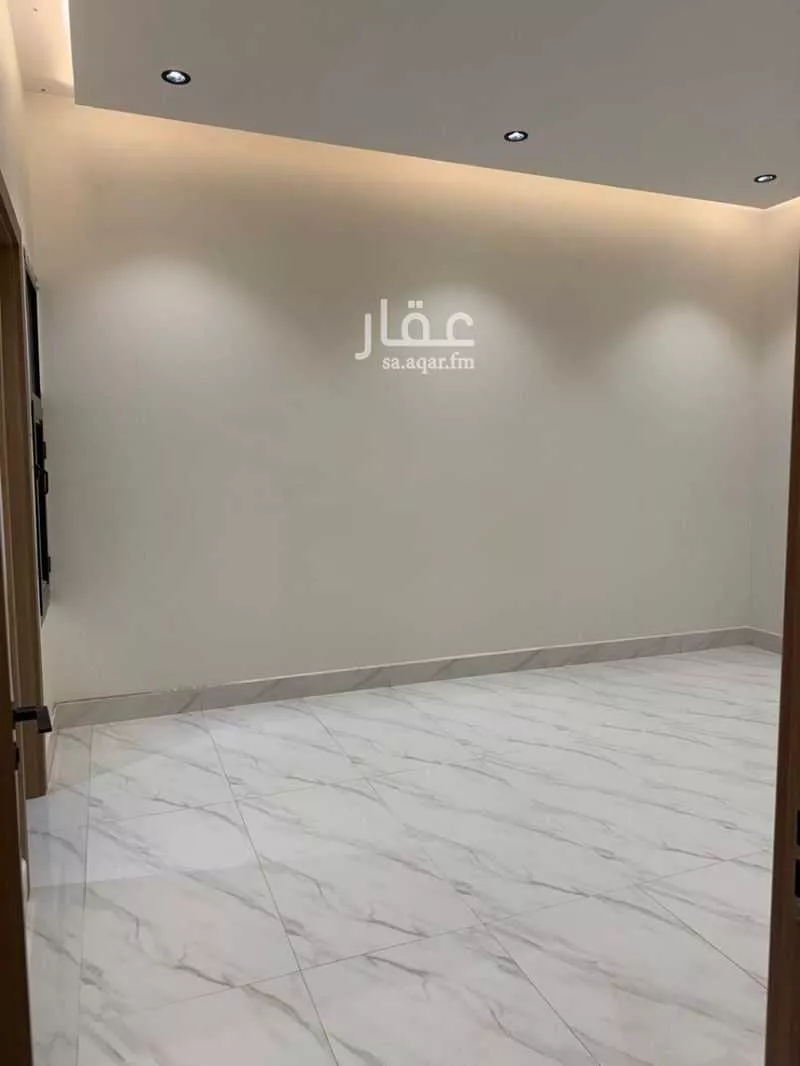 شقة 5 غرف في السعادة 8