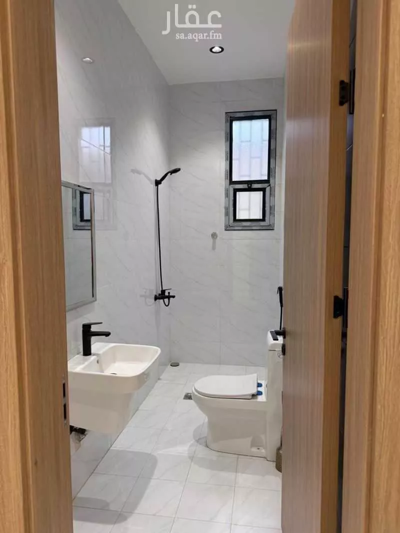 شقة 5 غرف في السعادة 9