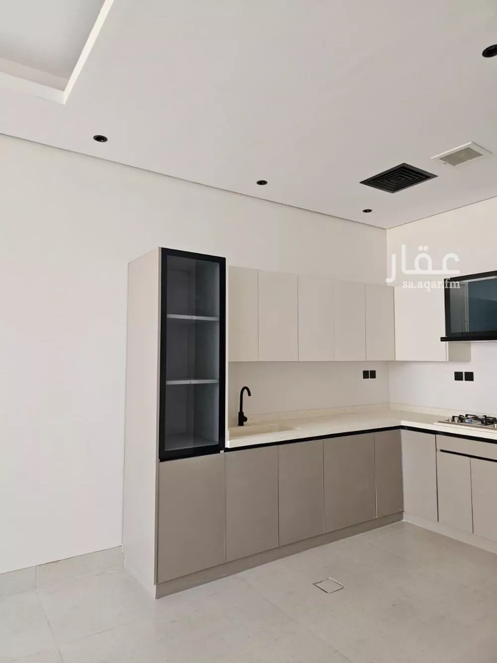 فيلا 5 غرف في النرجس 4