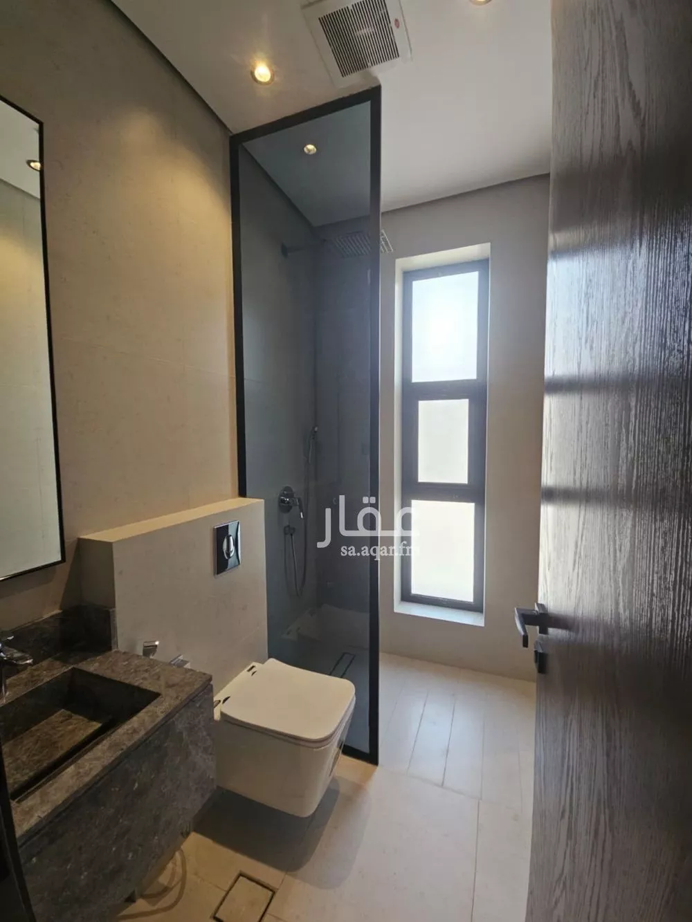 فيلا 5 غرف في النرجس 8