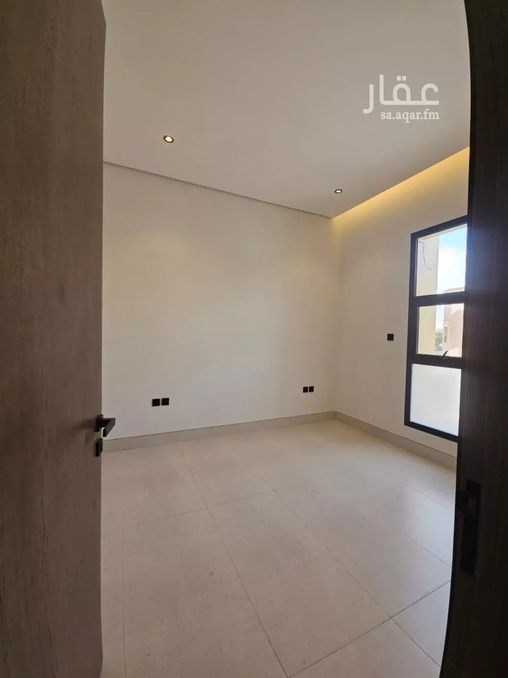 فيلا 5 غرف في النرجس 9