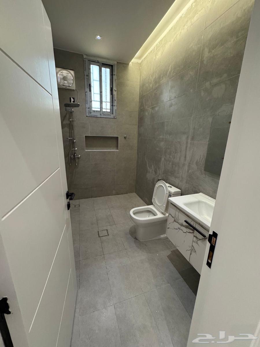 4 bedroom apartment in Jeddah 11