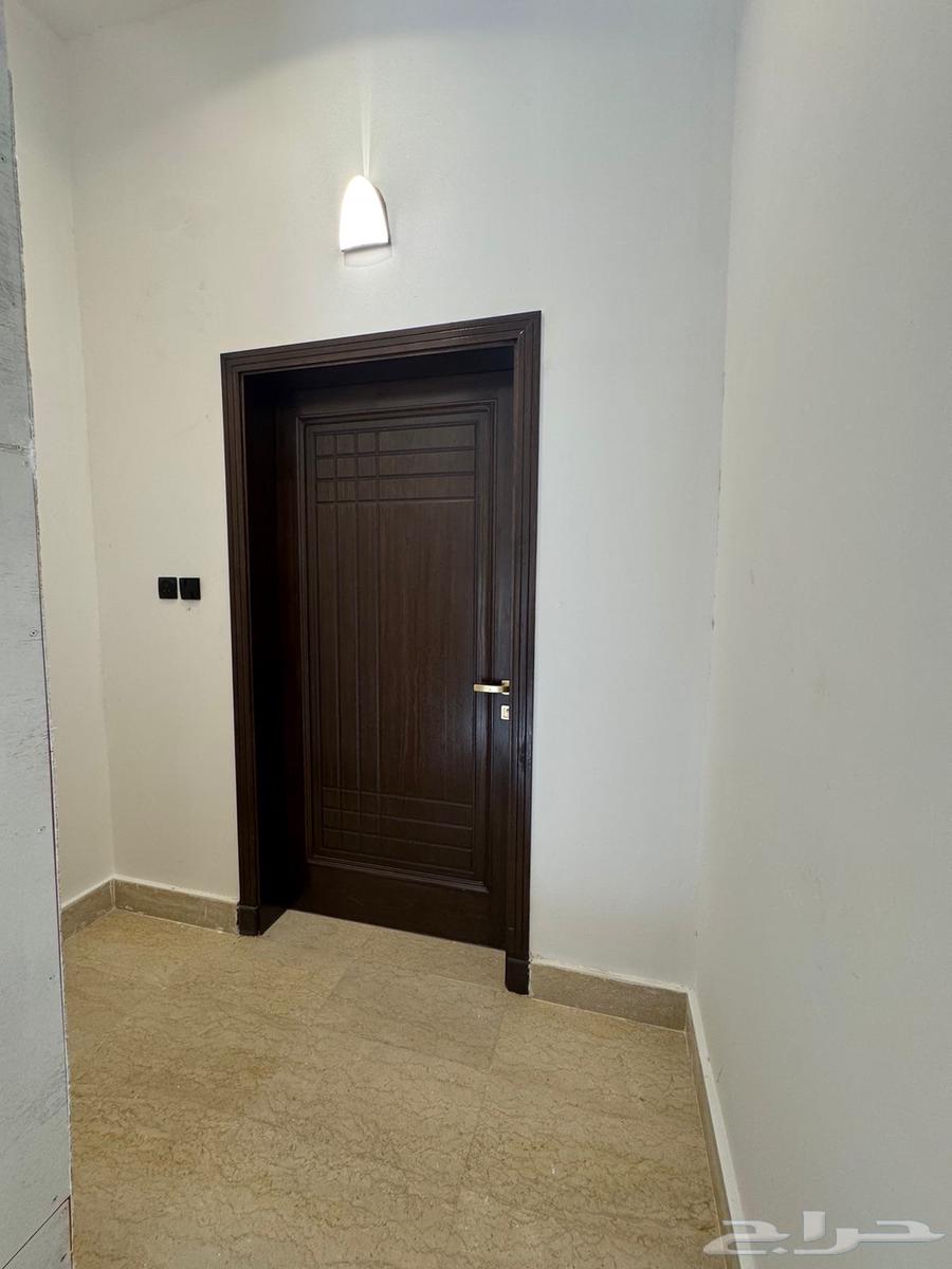 4 bedroom apartment in Jeddah 9