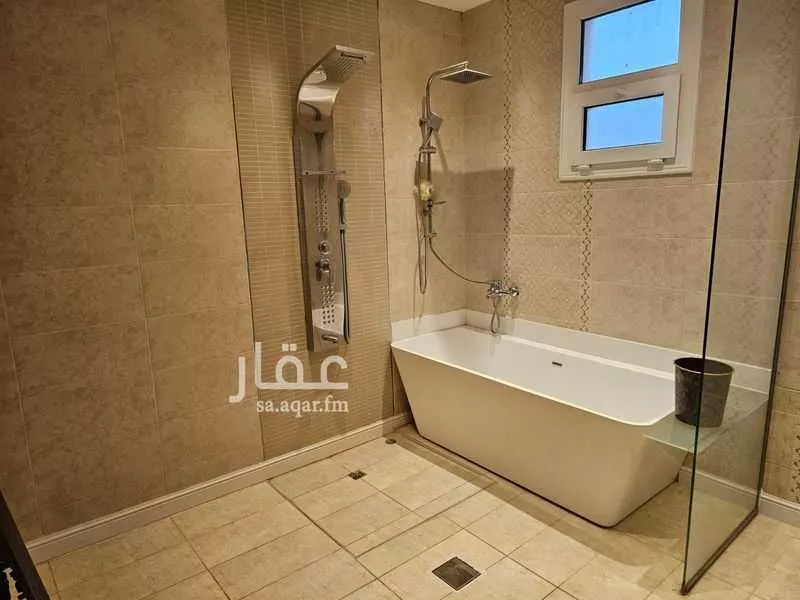 فيلا 5 غرف في عرقة 6