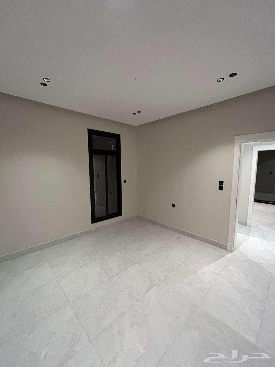شقة 5 غرف في السلامة 20