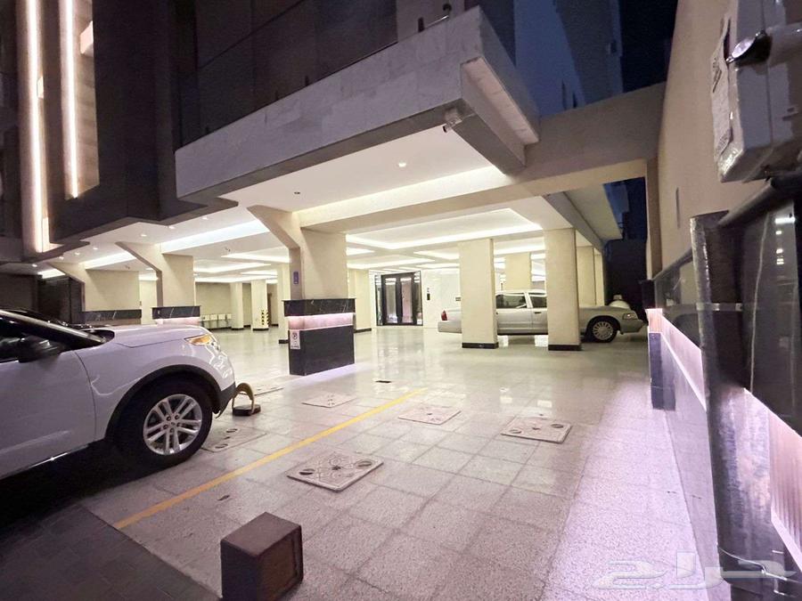 شقة 5 غرف في السلامة 3