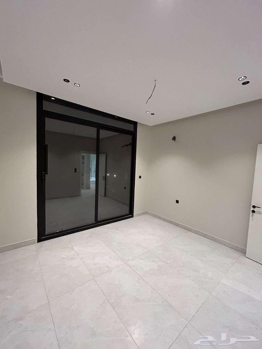 شقة 5 غرف في السلامة 22