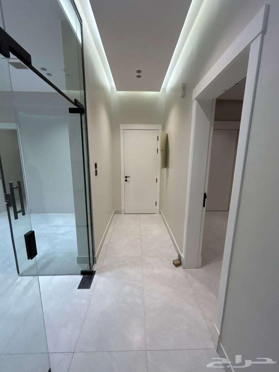 شقة 5 غرف في السلامة 9