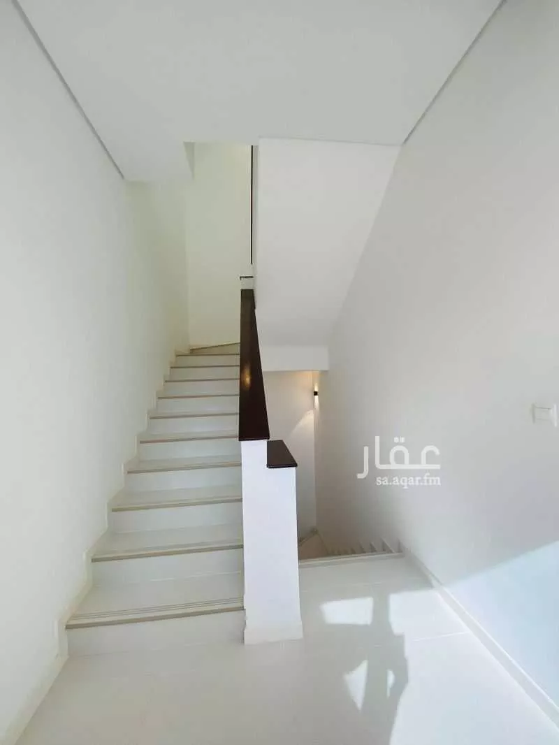 5 bedroom villa in Al Farouq, Riyadh 15