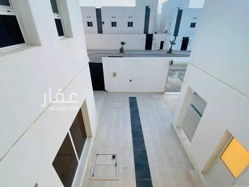 5 bedroom villa in Al Farouq, Riyadh 17